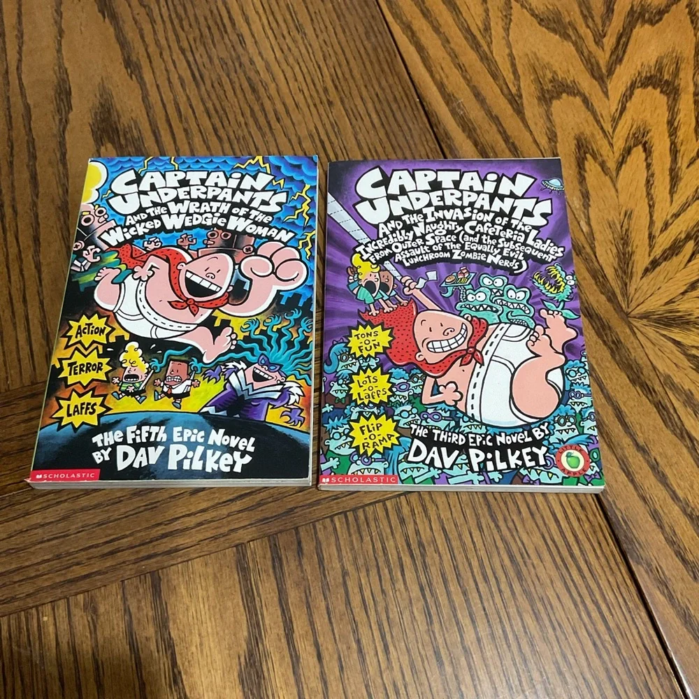 Young Children's Chapter Book Sets: 6 Horrid Henry and 2 Captain Underpants